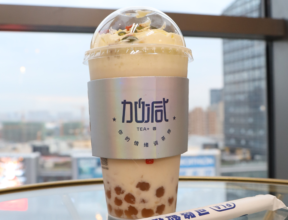 星空体育官方网站茶饮：新茶饮赛道内卷严重，创新才是出路